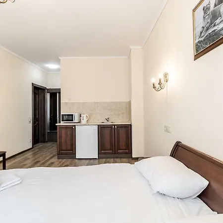 Opera House Apartment 1 Львов Экстерьер фото